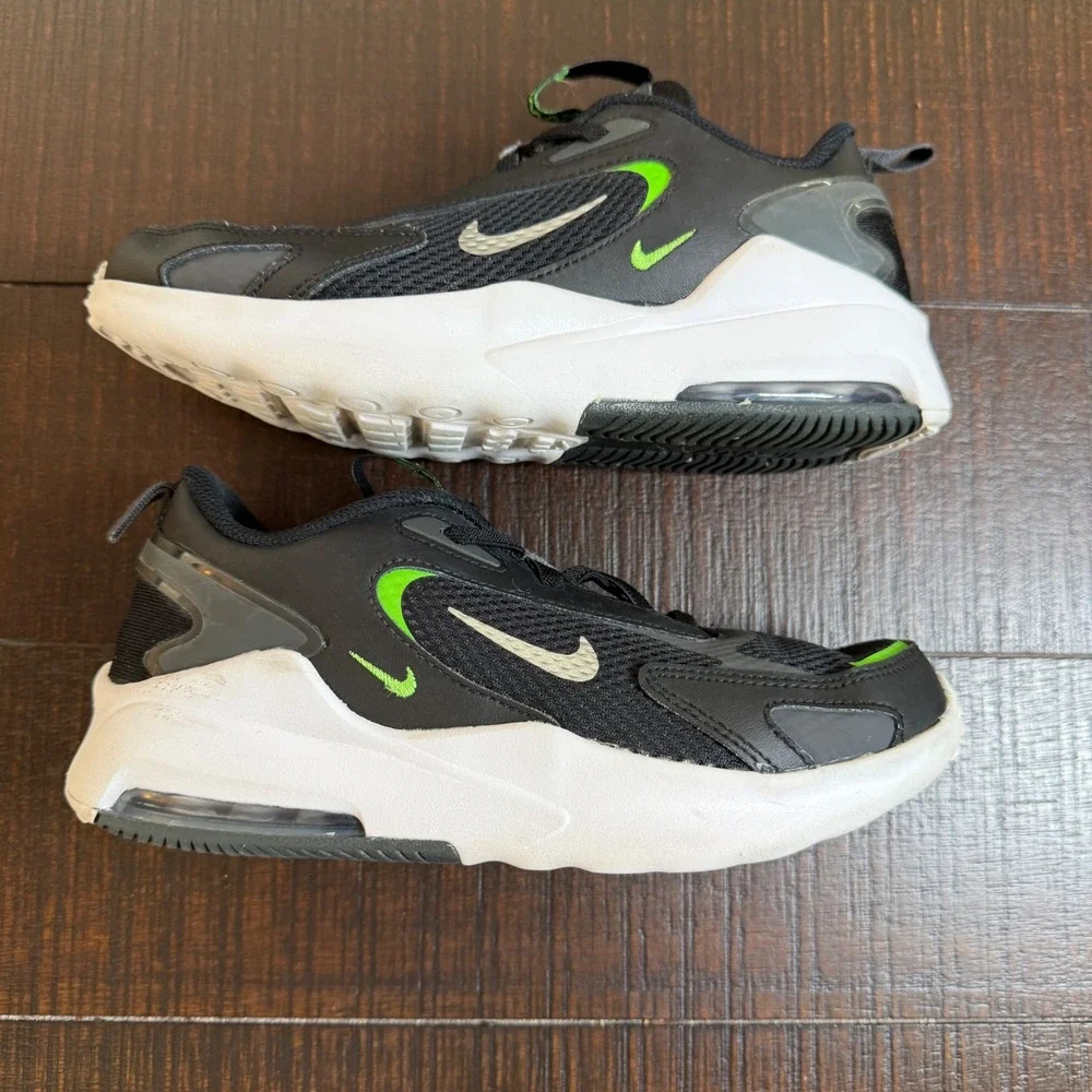 Nike Air Max Bolt Kids Size 3Y Black Green Running Shoes Sneakers CW1627-006